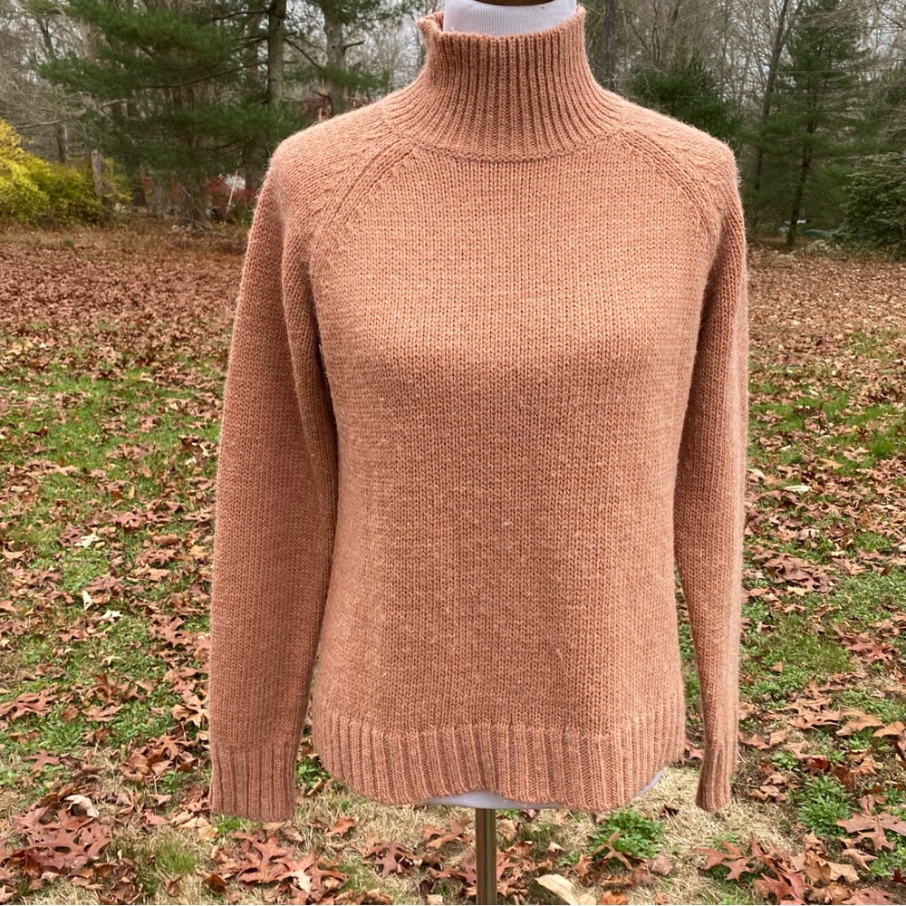 GARNET HILL SWEATER TURTLENECK LONG SLEEVE PEACH TAN ORANGE SIZE M